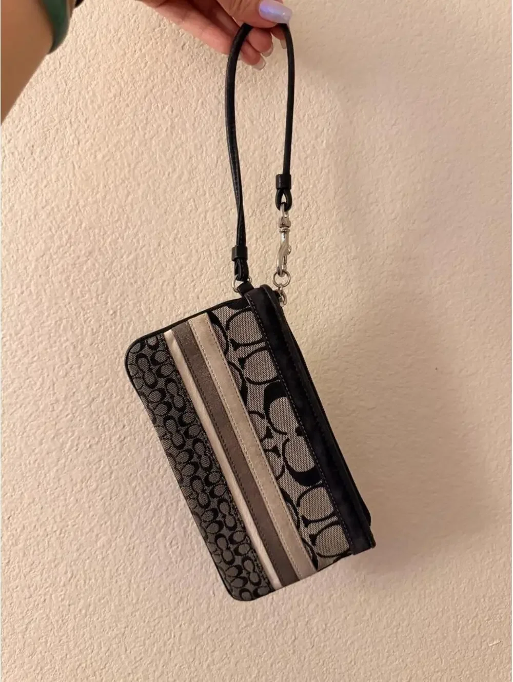 Vintage Black/Silver Coach Wristlet with Horizontal Stripes